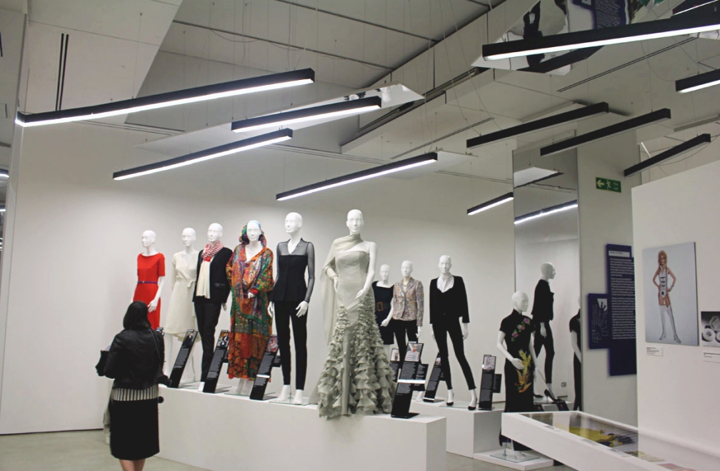 Installation of Women Fashion Power exhibition at Design Musem.jpg